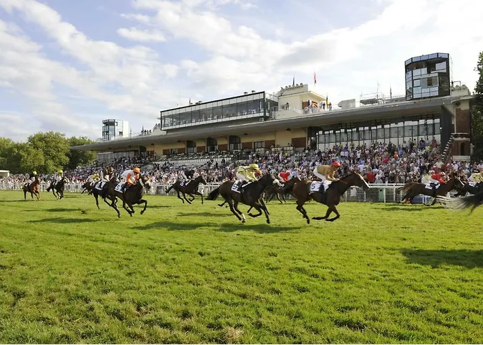 Les Quais De * تروفيي سور مير